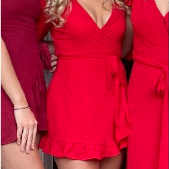 Princess Polly Red Long Sleeve Tie Wrap Mini Dress - Picture 1 of 4